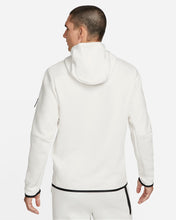 Load image into Gallery viewer, Nike Sportswear Tech Fleece
